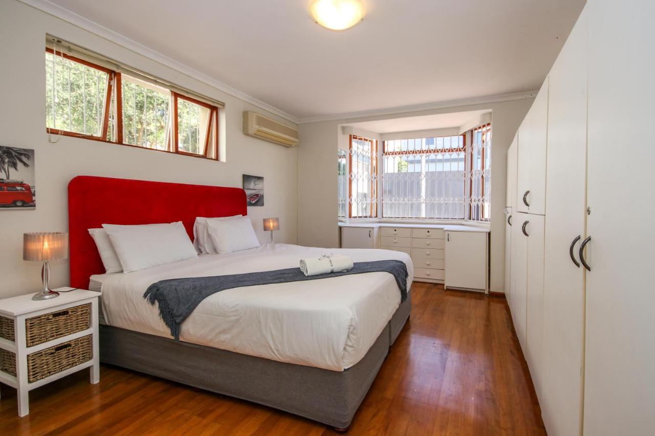 Holiday Home In Sea Point, Fresnaye Cape Town Dış mekan fotoğraf