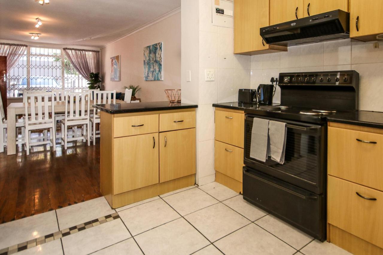 Holiday Home In Sea Point, Fresnaye Cape Town Dış mekan fotoğraf